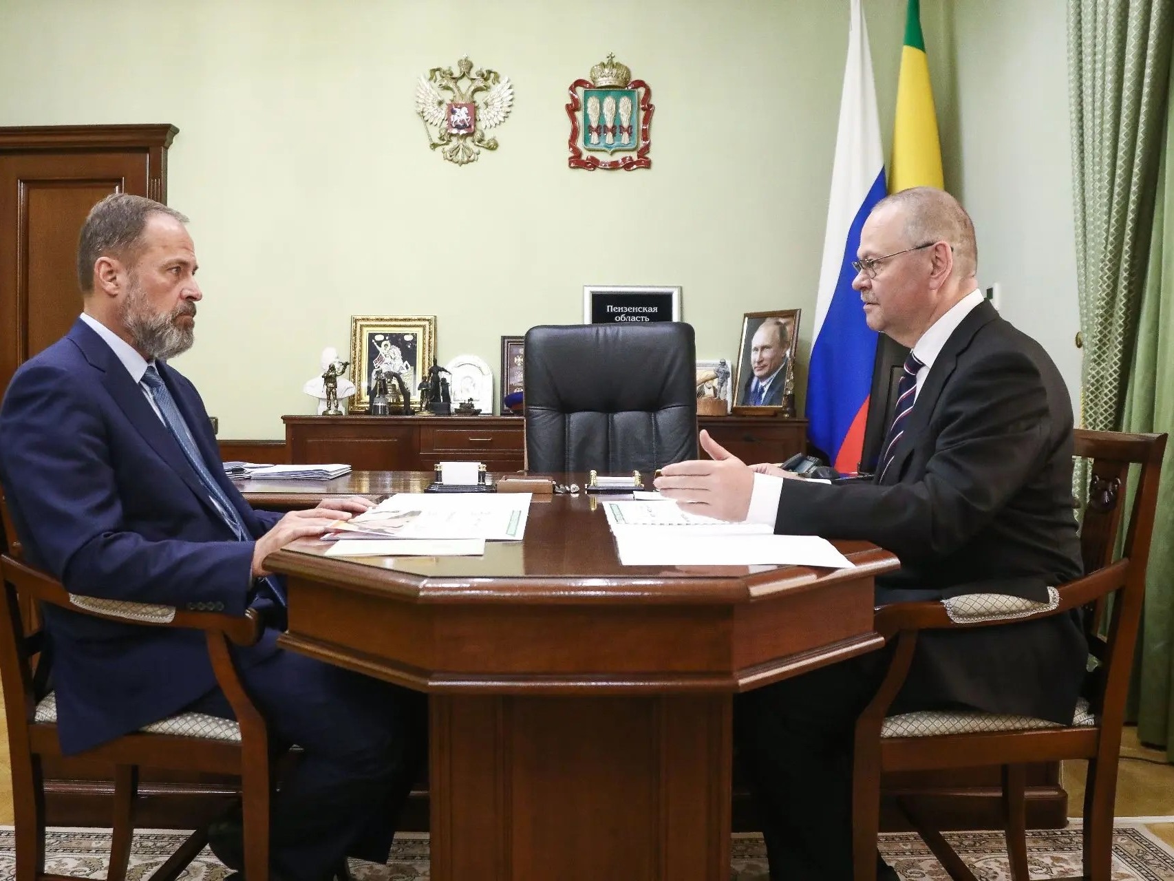 Игорь Комаров и Олег Мельниченко обсудили планы развития Пензенской области и подготовку к выборам.